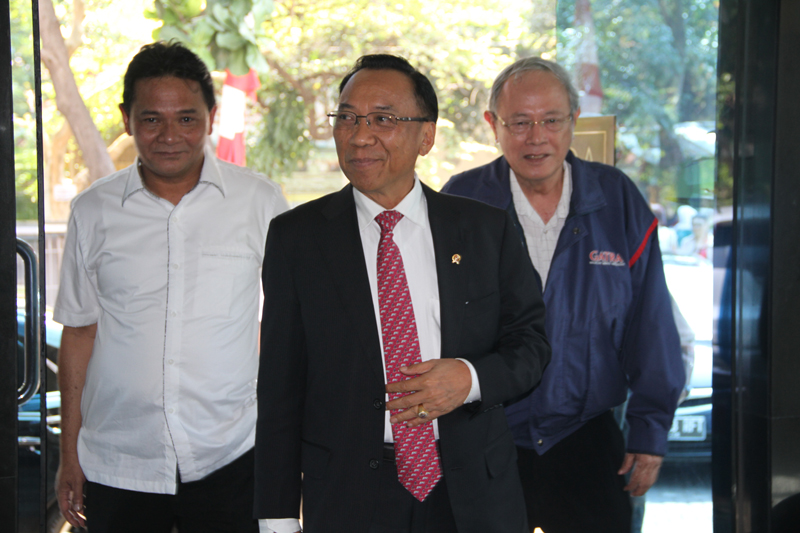 Perusahaan Asing Yang Berinvestasi Di Indonesia Harus Patuh Dengan Hukum Indonesia